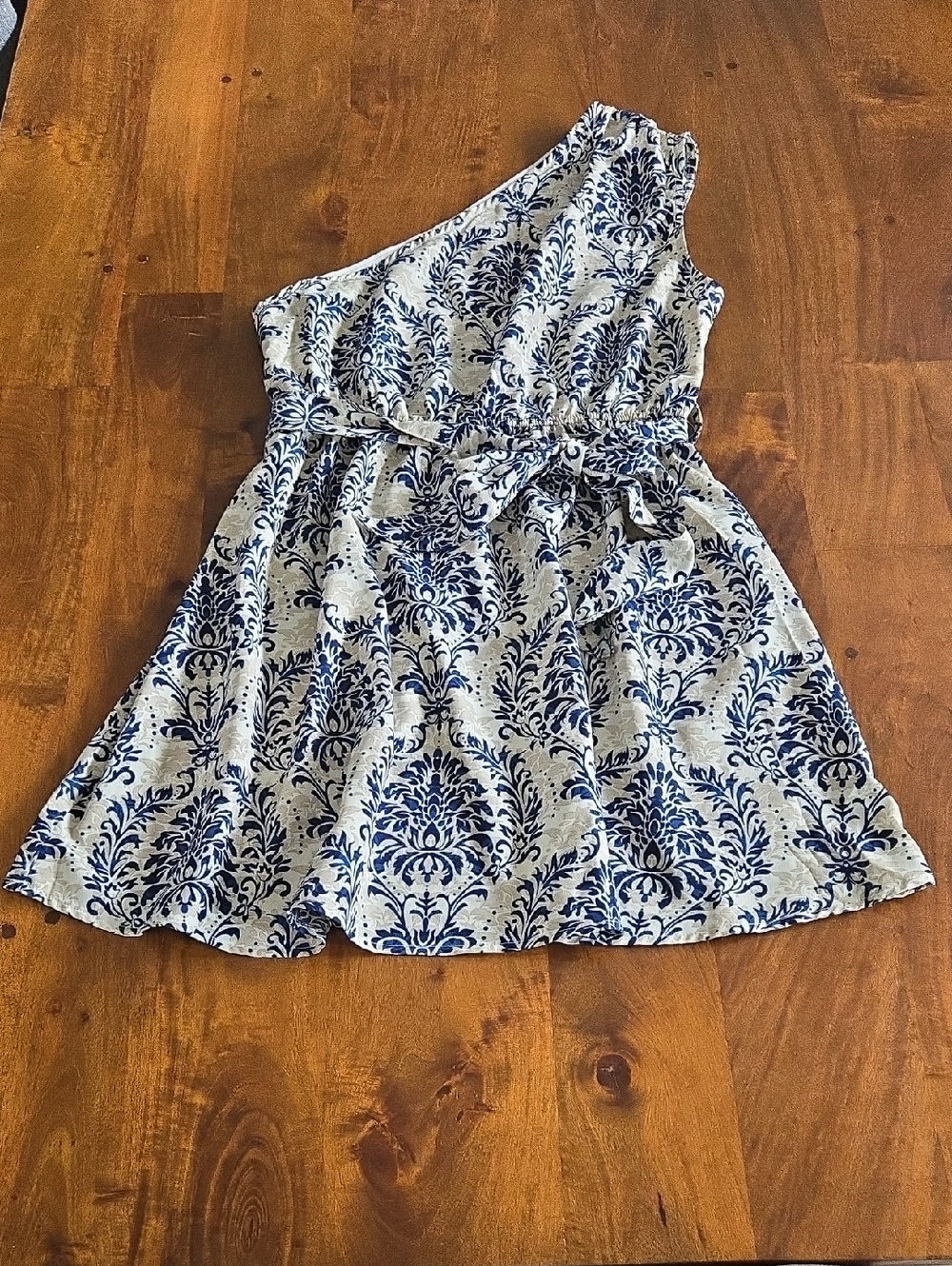One-Shoulder Blue And Beige Floral Damask Fit & Flare Mini Dress Size Medium